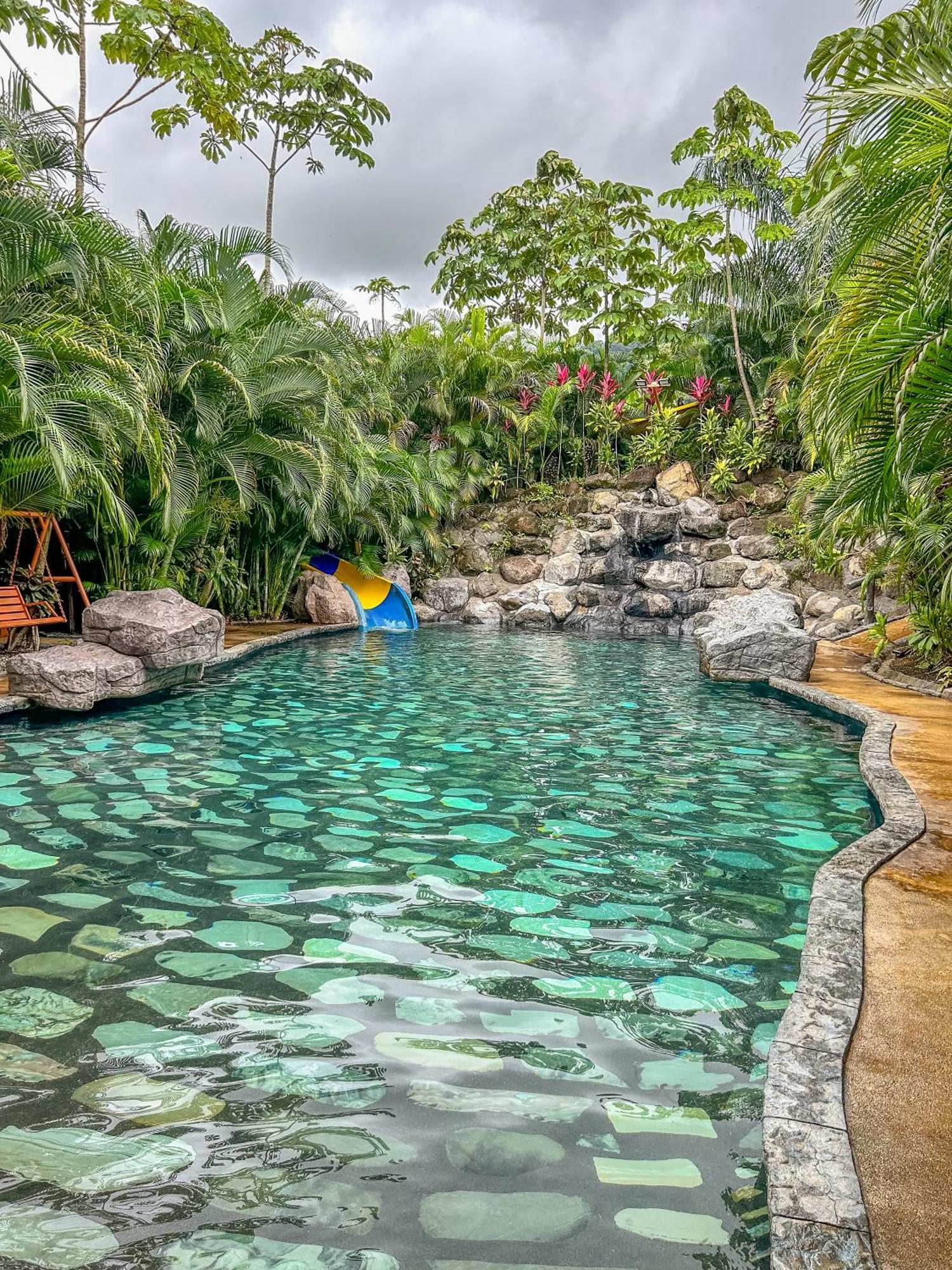 Hotel Relax Termalitas - Thermal Water La Fortuna Exterior photo