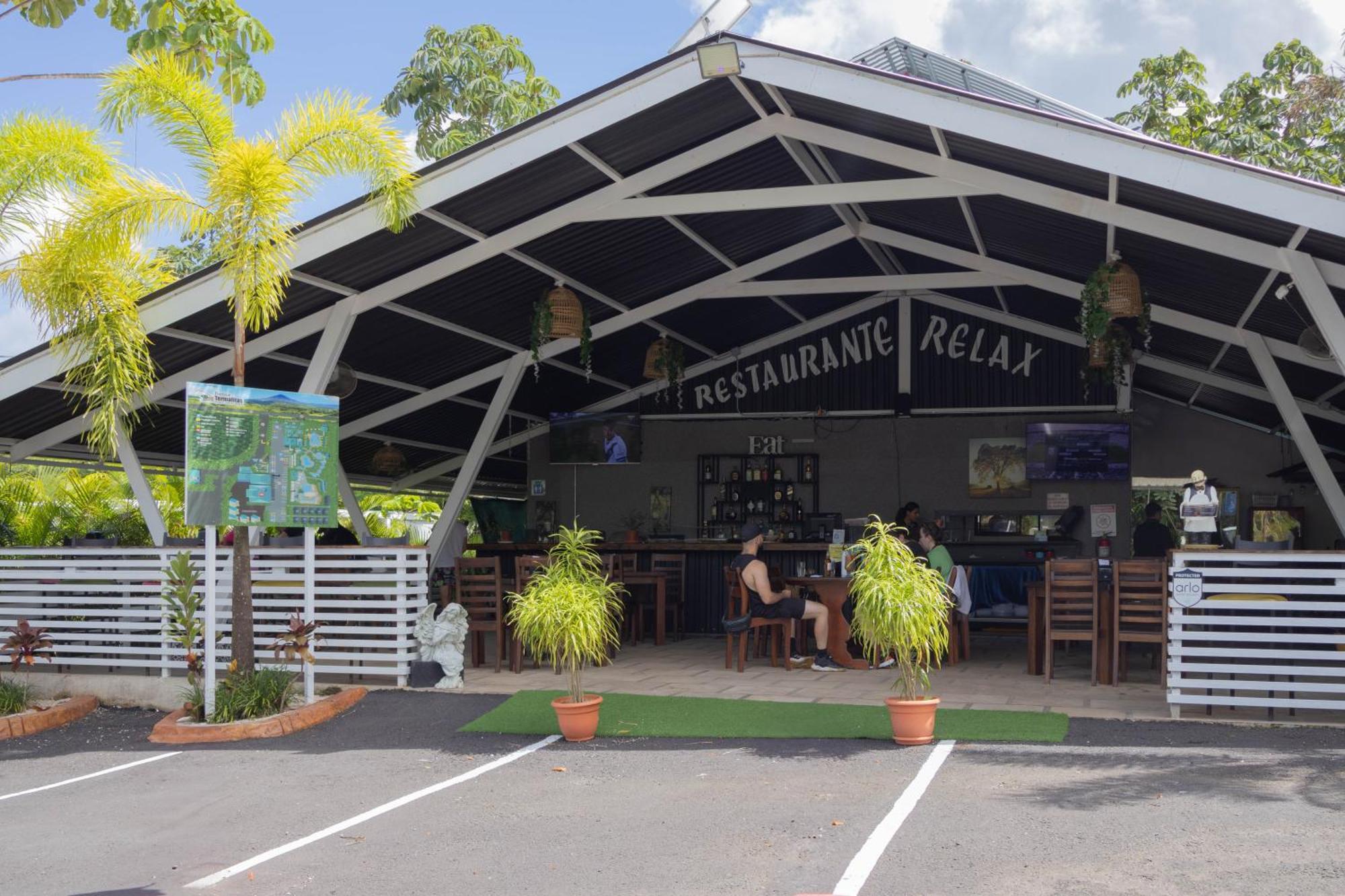 Hotel Relax Termalitas - Thermal Water La Fortuna Exterior photo